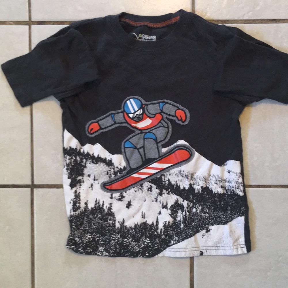 BOYS T-SHIRT - Picture 3 of 9